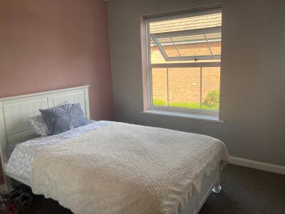 Double room in peaceful Old Marston village Main Photo