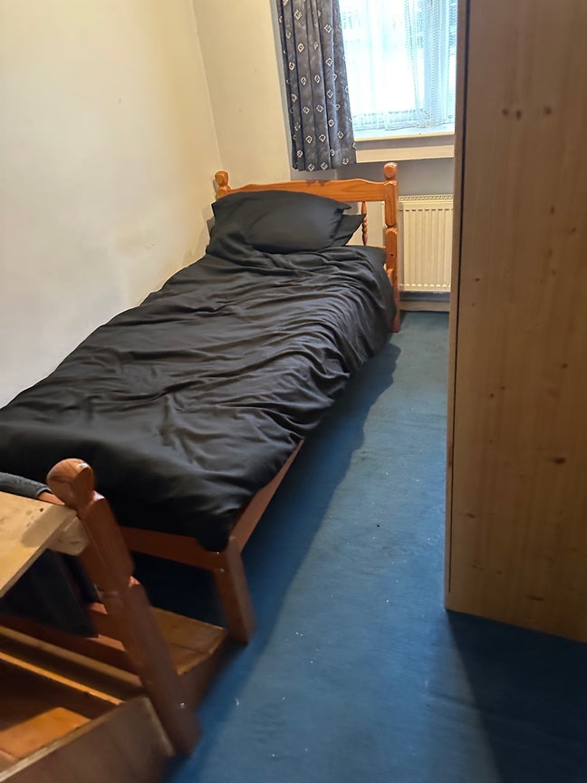 Room to Let  Main Photo