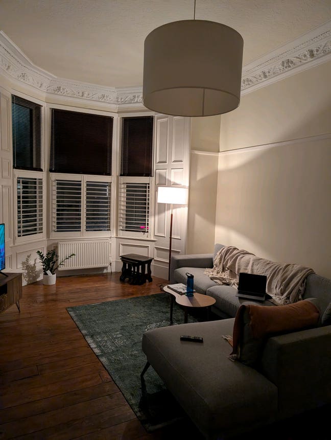 Double room in the West End Main Photo