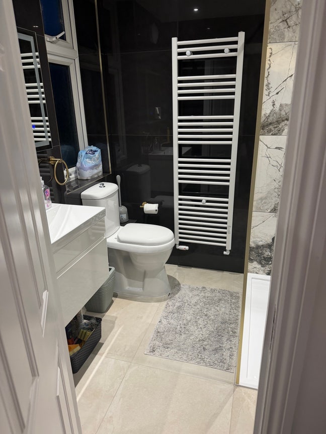 Double room with en suite Main Photo