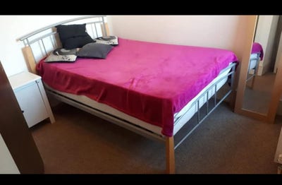 Spacious Double Room in a Friendly, Peaceful Flat  Main Photo