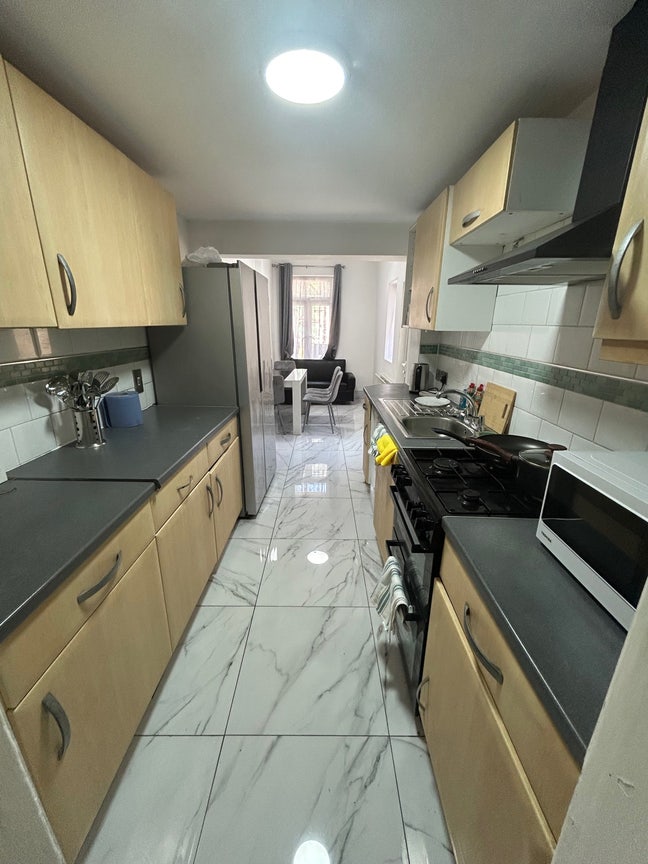 1 bed available plaistow Main Photo