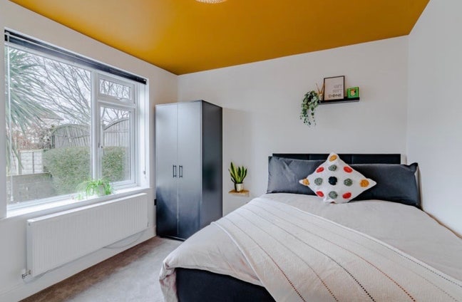 Scarnell Road | NR5, Lovely Modern Room Main Photo