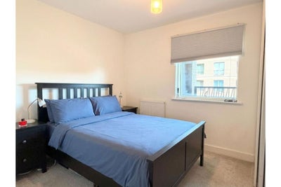 Bright One-Bedroom Apartment Main Photo