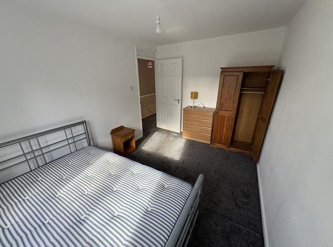 Double Room Available + Bills Birmingham B17  Main Photo