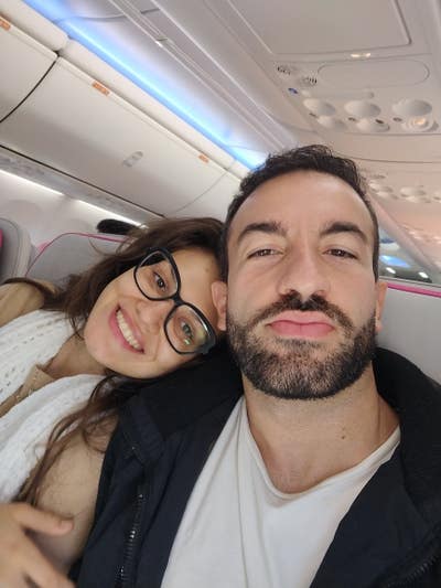 Professional couple looking for a room in East Lon Main Photo