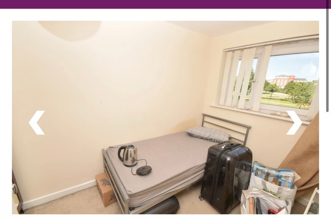 3 bedrooms available in a 4 bedroom house  Main Photo