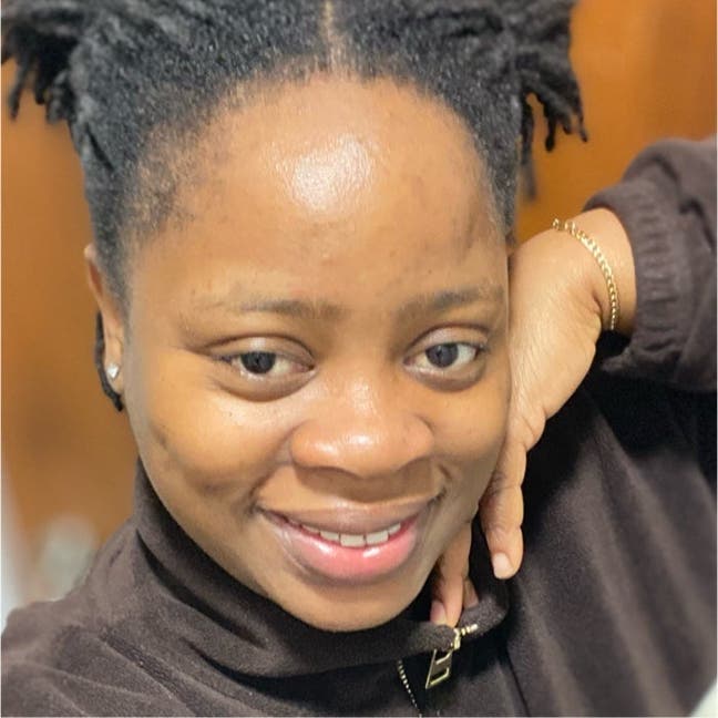 Professional Female seeks a single or double room Main Photo