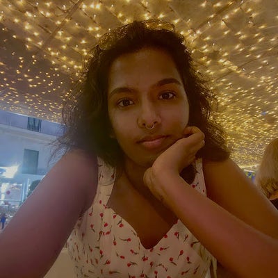 student looking for buddy up/ flatmates :)  Main Photo