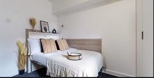 MSV Silver Non Ensuite Medium Room Contract Main Photo