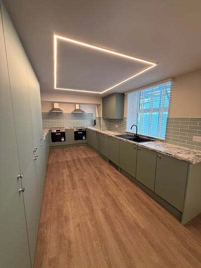 1 Ensuite Pro Room Available *All Inclusive* Main Photo