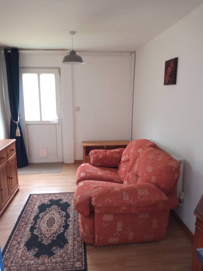 Private self contained annexe, all bills included Main Photo