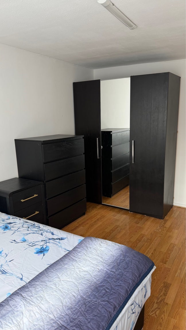 Spacious double room Stratford  Main Photo
