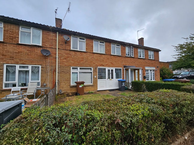 Professional Rooms Available in Hatfield  Main Photo