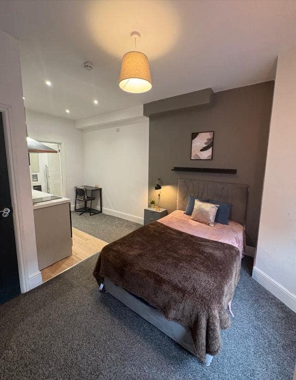 📣DE22 Furnished Studio Room📣 Main Photo