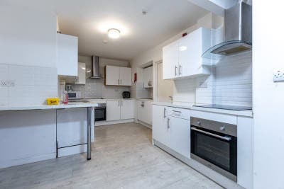 Lovely Studio. Bills Included. Hounslow. A++ Main Photo