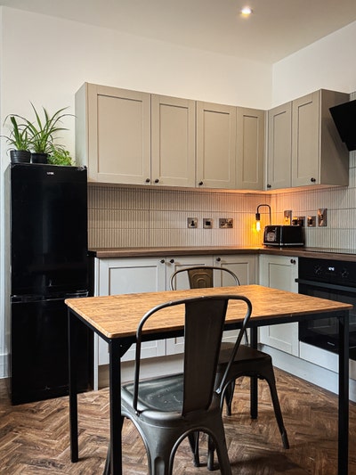 Stylish room with private en-suite! Main Photo