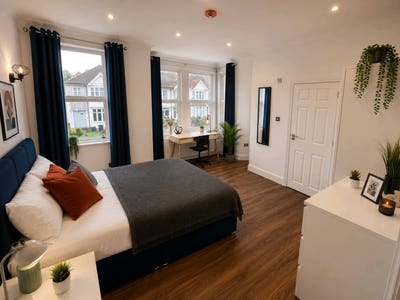 ⚠️ Don't Miss Out - Stunning Wembley House+Rooms⚠️ Main Photo