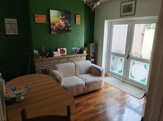 Double Room Available Main Photo