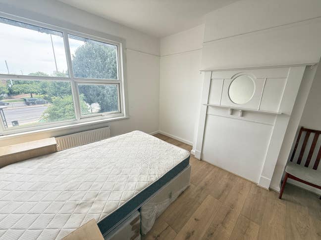 Double Room to Rent - Near Osterley Station Main Photo