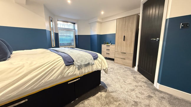 En-Suite Double, Hunslet HMO, Bills Inc — 9AV Main Photo