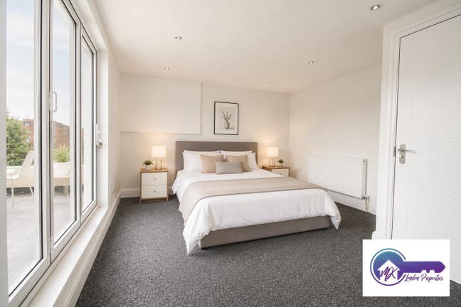 4 Bed flat in Finsbury Park available in September Main Photo