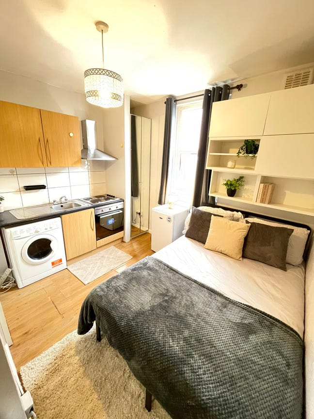 Bright & Modern Studio Flat in Seven Sisters  Main Photo