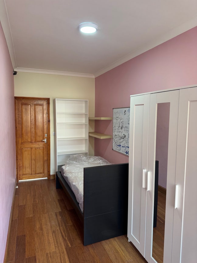 Ensuite Furnished Rooms, East Ham – Bills Include Main Photo