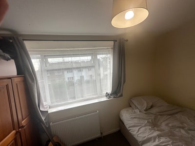 Double-Bed room available! Main Photo