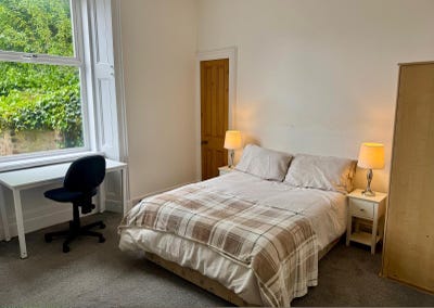 Double/Single Room Available Main Photo