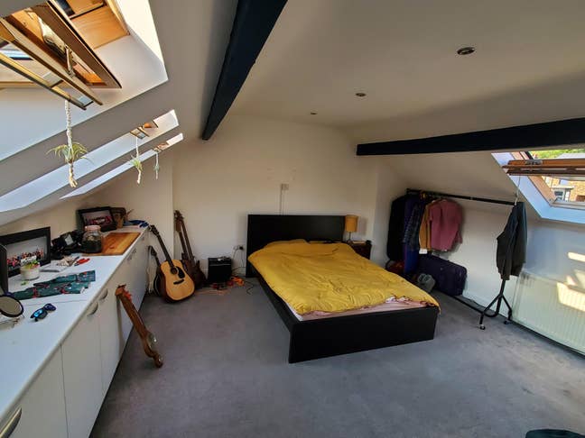 Large Double Room in Banner Cross Main Photo