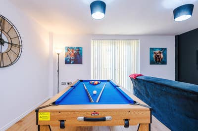 Lge 2 Bed Stylish Flat - Close to City, Uni, Quays Main Photo