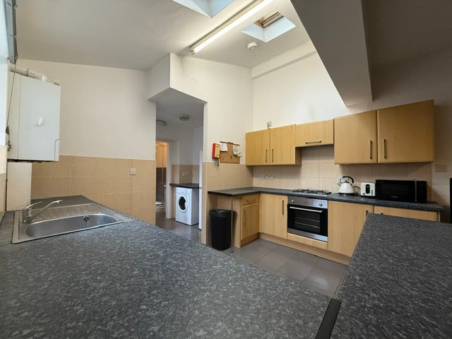New House Share – Don't Miss Out! From &pound;495! Main Photo