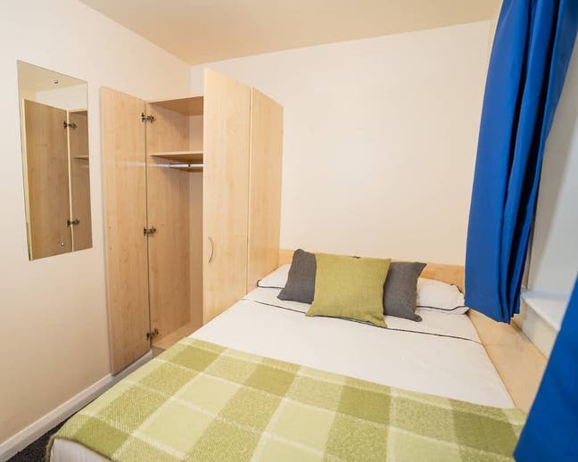 En-suite Student Room Available Main Photo