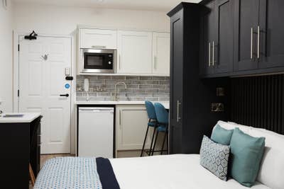 *All Bills Inc* Luxury self-contained Studio  Main Photo