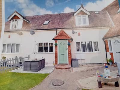 Charming mid-terrace cottage in historic village  Main Photo