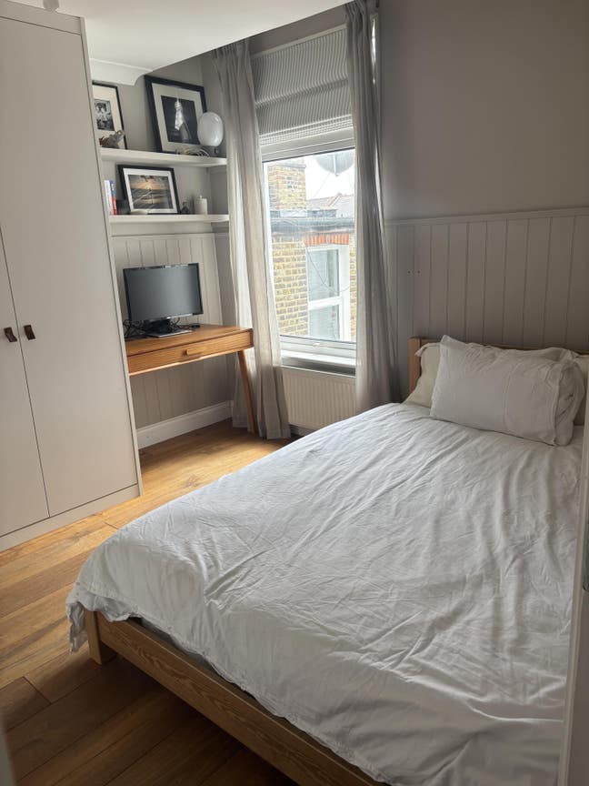 Double room for short term let  Main Photo