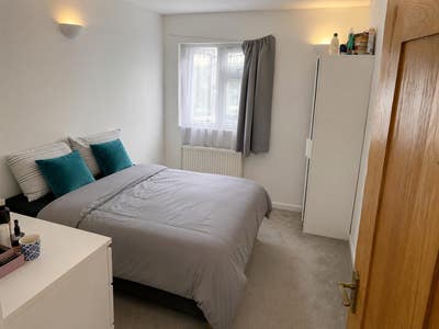 Doube ledroom in Morden/SW19  Main Photo