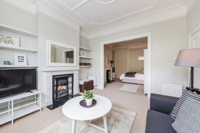 Huge Suite Bedroom  Main Photo