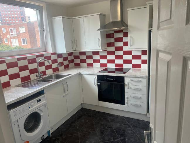 1 Bed Flat in Barking - Universal Credit tenants Main Photo