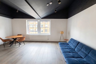 Modern 2 BedFlat - Commercial Street - E1 Main Photo