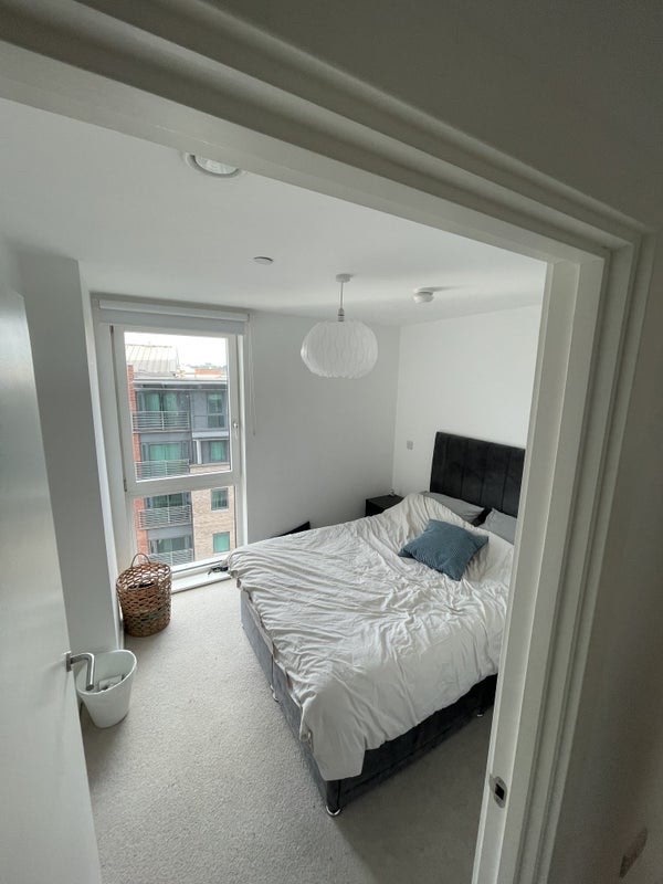 Double Room Available in Manchester City Centre🤍 Main Photo