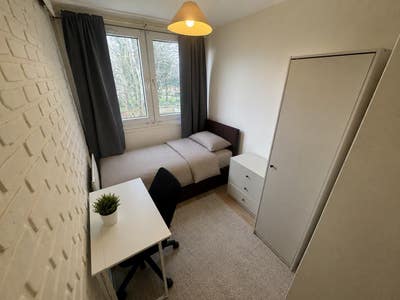 Amazing Single Room close to Whitelands College Main Photo