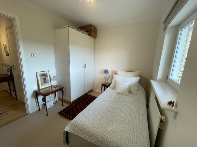 M-F Professional Lodger | 3-Min Ferry Canary Wharf Main Photo