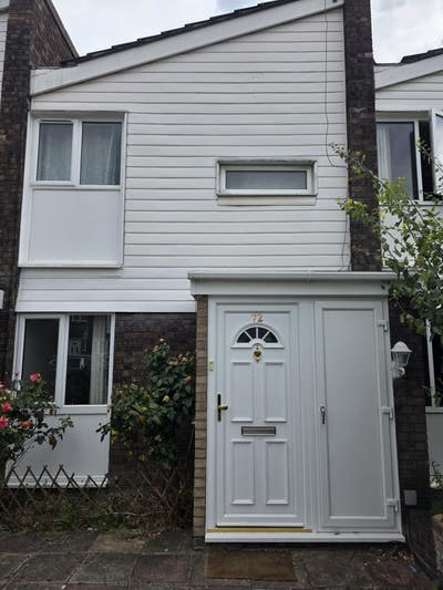2 bed and 1 bath terraced house Main Photo