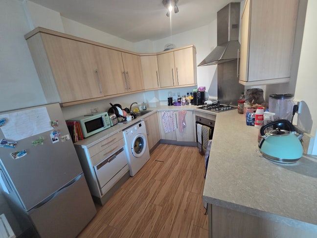 Double room to rent close to city centre Main Photo