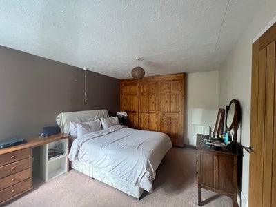 Light airy double room  Main Photo