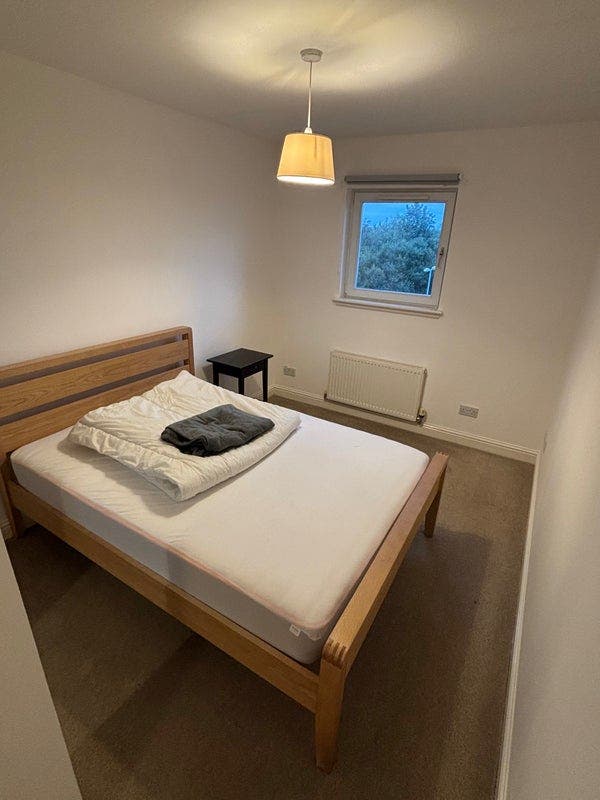 Double bedroom with private bathroom Main Photo