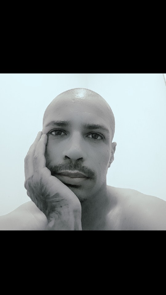 Professional Male seeks en suite room Main Photo