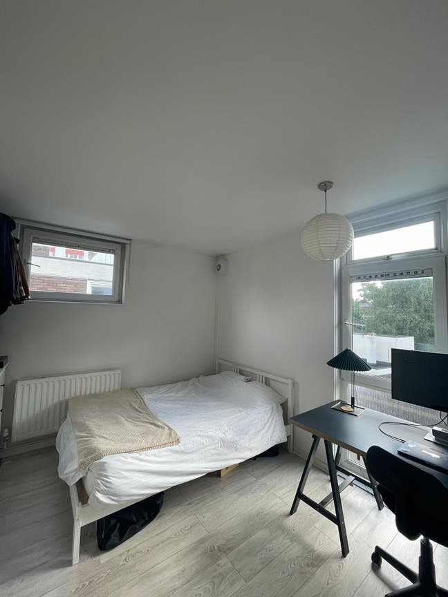 Spacious room in Stockwell  Main Photo